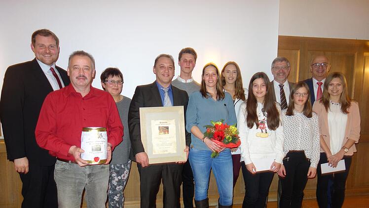 Die Auszeichnung verdienter Bürgerinnen und Bürger Foto: Doris Weidner