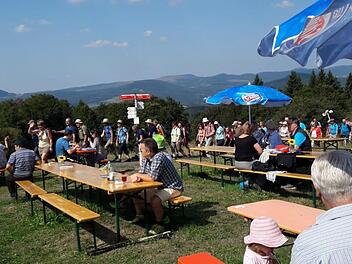 Der Rhönklub-Zweigverein Würzburg feierte das 80-jährige Bestehen des Würzburger-Karl-Straub-Hauses. Foto: Elfriede Höglmeier