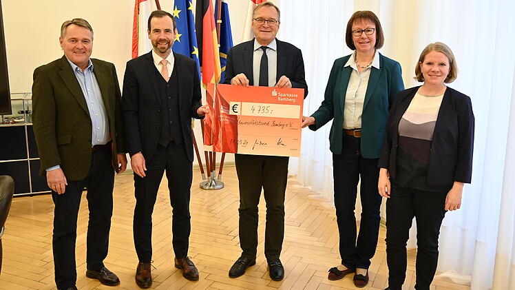 Bamberg: Neujahrsempfang brachte vierstellige Spendensumme ein - wohin der Erl&ouml;s flie&szlig;t