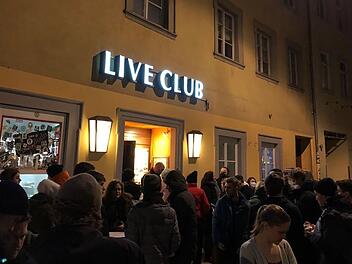 Bamberg: Club-Öffnung sorgt für lange Schlangen - "endlich geht es wieder los"