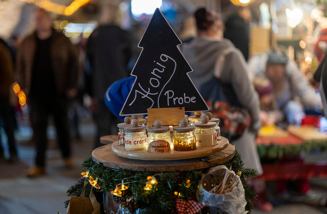 R&ouml;delsee, Traditioneller Weihnachtsmarkt rund um das Schloss