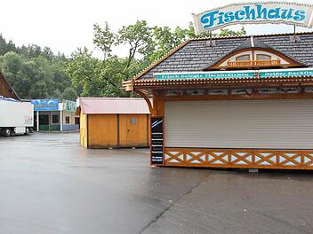 Wann schließen beim Freischießen heuer die Rollläden? Darüber hat nun das Verwaltungsgericht Bayreuth zu entscheiden. Foto: Corinna Igler