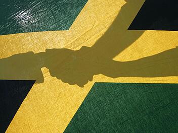 Nachdem die SPD plant, in die Opposition zu gehen, ist eine Jamaika-Koalition die einzig m&ouml;gliche Perspektive. Doch alle Partner zieren sich. Noch. Foto: Frank Rumpenhorst/dpa