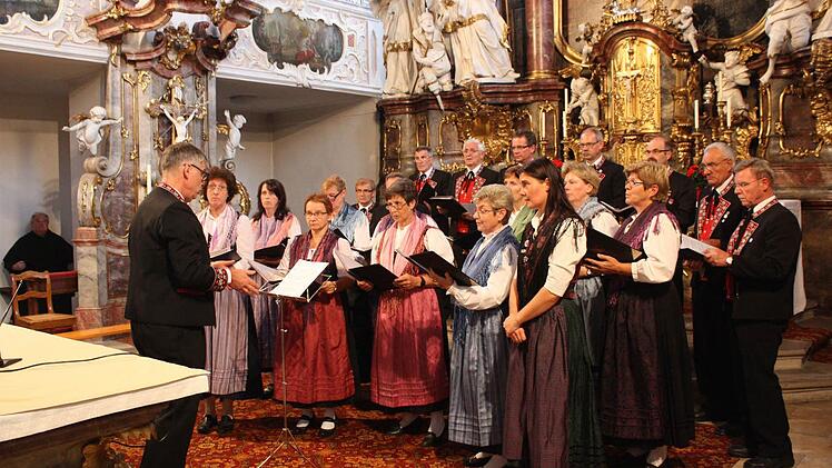 Mariensingen in der Klosterkirche.  Foto: Arnold Nöth/Archiv