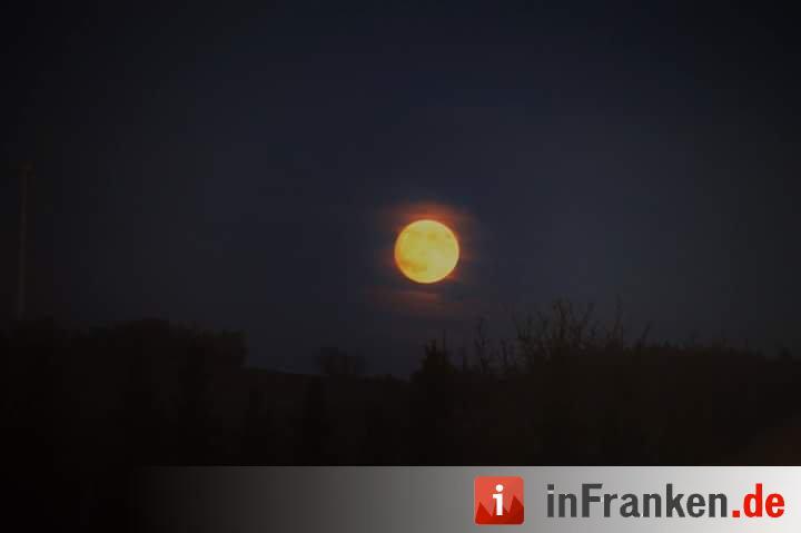 Supermond: Die besten Bilder aus Franken und der Welt