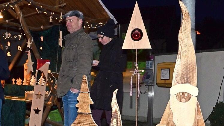 Adventsmarkt in Ramsthal  Foto: Andreas Lomb/Archiv