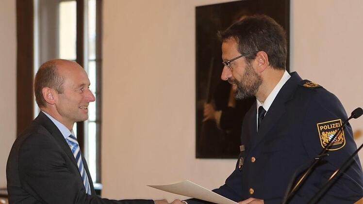 Polizeipräsident Alfons Schieder mit Ralf Wietasch, dem neuen stellvertretendem PI-Leiter.Foto: Barbara Herbst