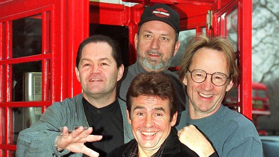 Die Mitglieder der Popgruppe "The Monkees" Micky Dolenz, Michael Nesmith, Peter Tork and Davy Jones (von links) wurden in den 1960ern durch eine TV-Show bekannt.