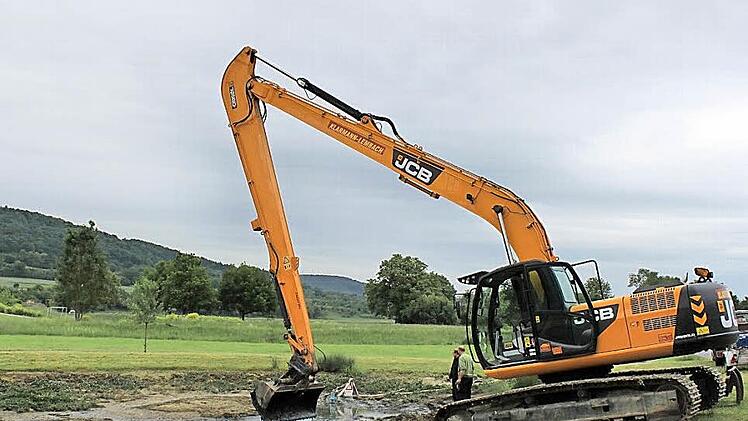 Die Arbeiten am Ebermannstadter Weiher schreiten voran. Fotos: Carmen Schwind
