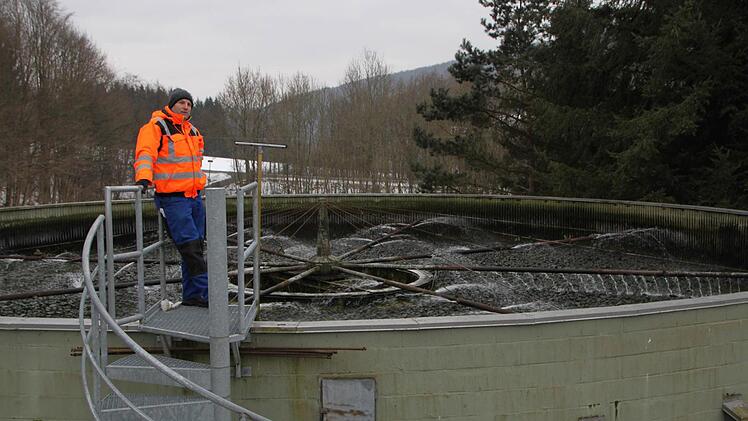 Von dort gelang das Abwasser in die beiden Tropftürme. Foto: Ulrike Müller