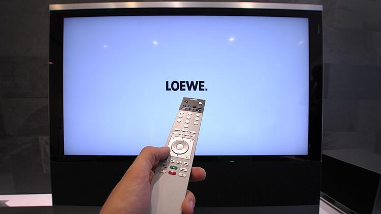 Der Verkauf des Kronacher Fernsehgeräteherstellers Loewe ist unter Dach und Fach. Das gab der Insolvenzverwalter am Freitag, 13. Dezember, bekannt. Foto: D. Ebener/dpa