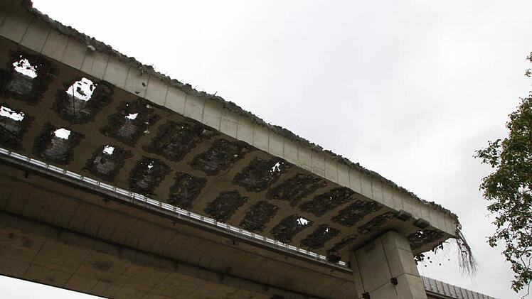 Eindrücke vom Abriss der Klöffelsberg-Brücke. Foto: Ralf Ruppert