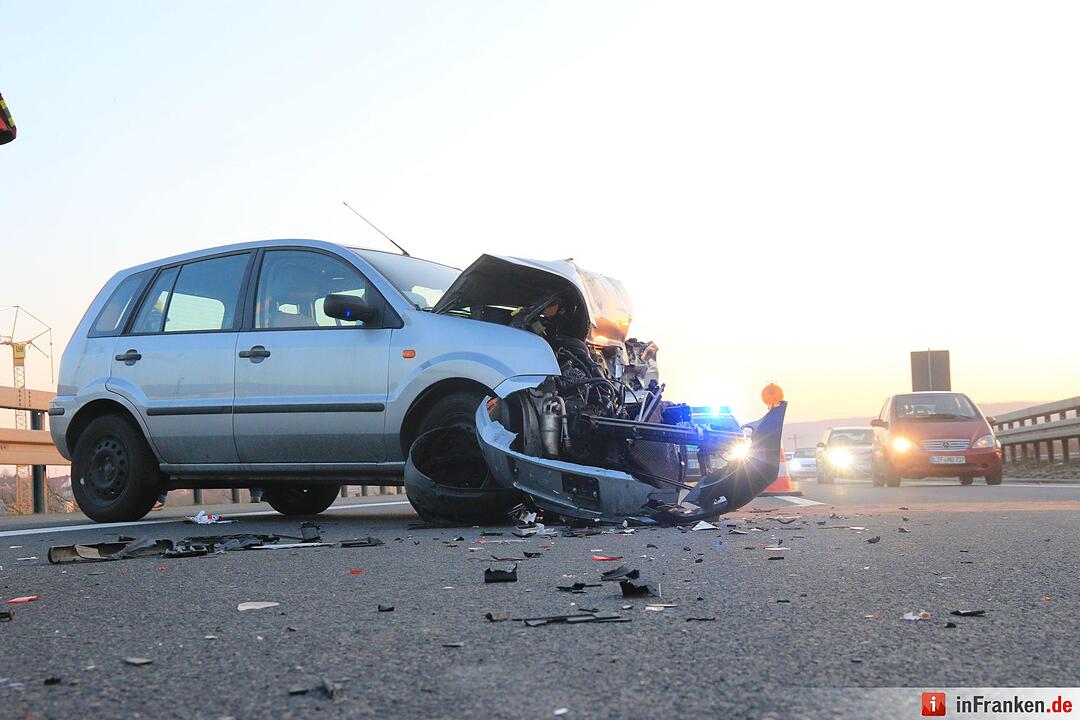 Autos kollidieren auf A73 bei Breitengüßbach