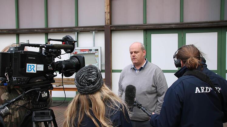 Eindrücke rund um die Betriebsversammlung im Schaeffler-Werk Elfershausen. Foto: Ralf Ruppert