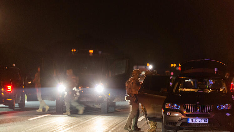 Fahrg&auml;ste in Bus bedroht: Festnahme nach Gro&szlig;einsatz auf der A9
