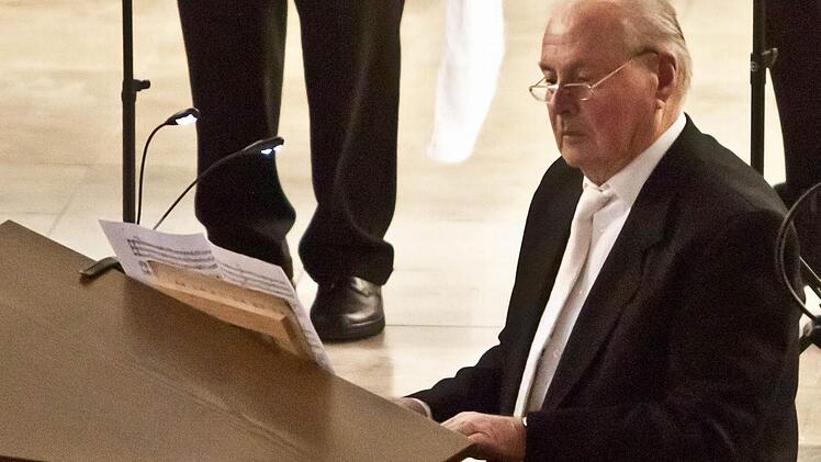 Souveräner Continuo-Cembalist: Gerhard DeutschmannFoto: Jochen Berger