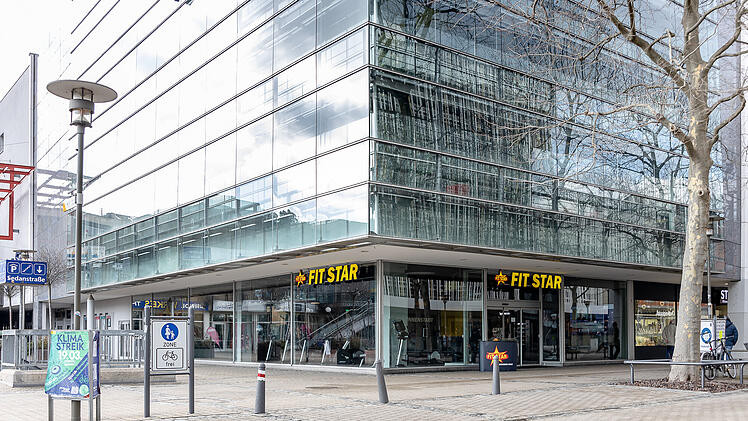 Neues Fit-Star-Fitnessstudio in Erlangen eröffnet