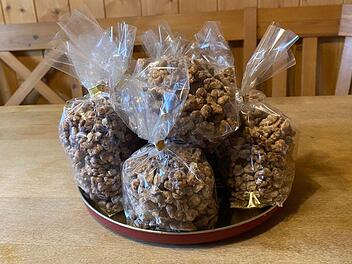 Gebrannte Waln&uuml;sse