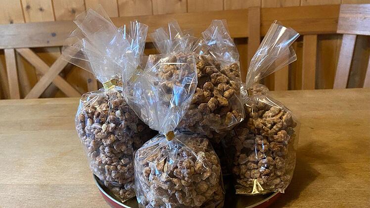 Gebrannte Waln&uuml;sse