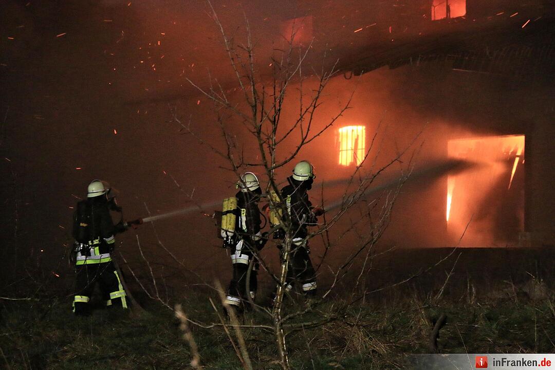 10.02.2016 Scheune brennt bei Burgebrach