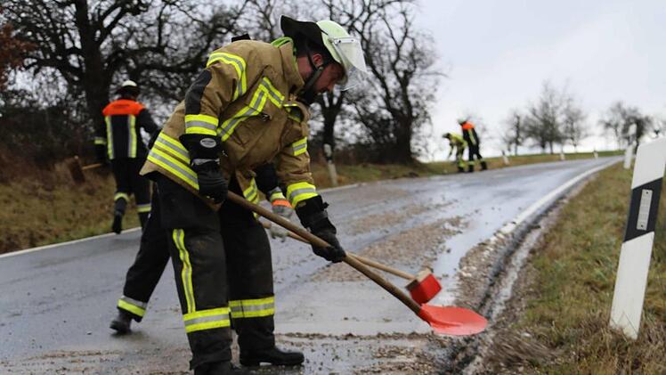 Die Freiwillige Feuerwehr Kunreuth im Einsatz Foto: Franz Galster