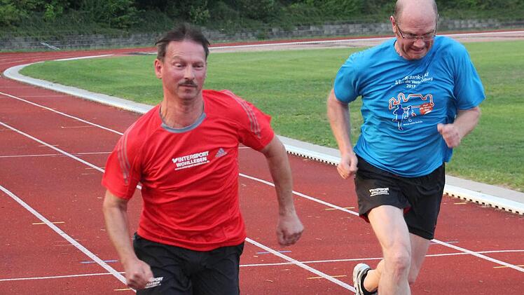 Auf den letzten Metern: Reinhard Weber (links) und Martin Hauck ist die Anstrengung ins Gesicht geschrieben.