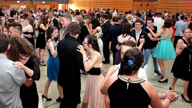 Die Tanzfläche war gut gefüllt. Foto: Johanna Blum