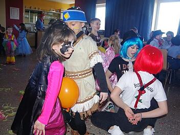 Bombenstimmung beim Kinderfasching in HesselbachH. Sch&uuml;lein