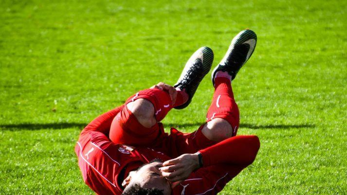 Gewalt bei Fu&szlig;ballspiel in N&uuml;rnberg: Ein 19-J&auml;hriger rastete am Sonntag aus, nachdem er gefoult worden war. Er trat seinem Gegenspieler ins Gesicht. Symbolfoto: shauking/Pixabay.com