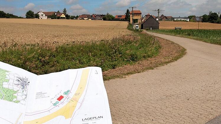 Das ist ein Teilstandort f&uuml;r den neuen Solarpark Birkenfeld in der Marktgemeinde Maroldsweisach: Hiert entsteht die &Uuml;bergabestation.  Foto: EnBW