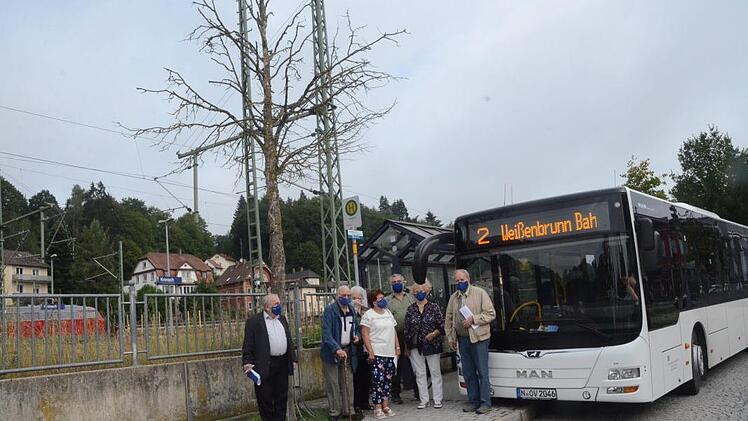 Die Vorstandsvorsitzenden des VdK-Ortsverbandes haben den City-Bus getestet.Karl-Heinz Hofmann