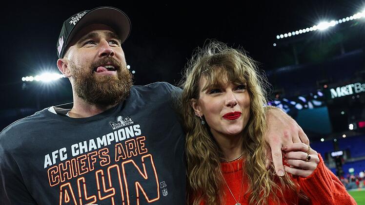 Travis Kelce und Taylor Swift gaben sich im New Yorker Madison Square Garden das Ja-Wort.