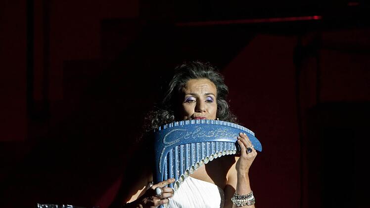 Daniela dé Santos verzauberte das Publikum in der Coburger Heilig-Kreuz-Kirche. Foto: Jochen Berger