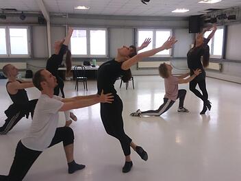 Die  MDance Company bei den Proben für die Tanzperformance "Tan-Go Nights" p