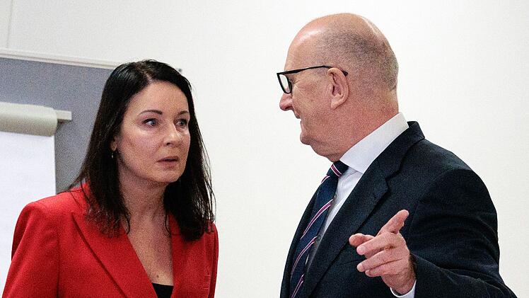 Ministerpr&auml;sident Woidke und Gesundheitsministerin M&uuml;ller