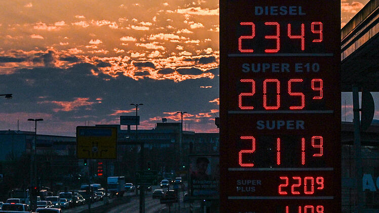 Spritpreise zum Wochenauftakt