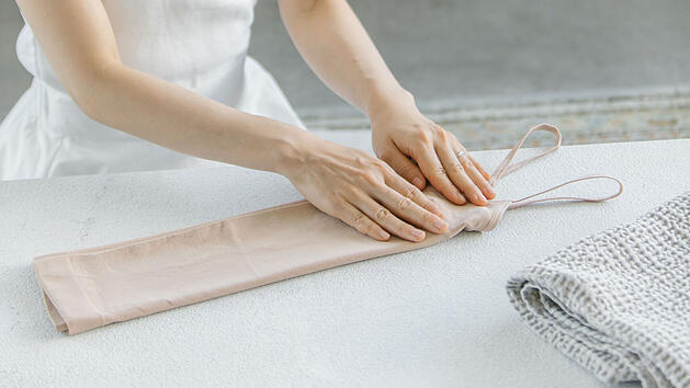 Ausmisten kann ziemlich nervenaufreibend sein, doch das geht auch anders! Mit einfachsten Tricks k&ouml;nnen Sie Ordnung ins Chaos bringen.