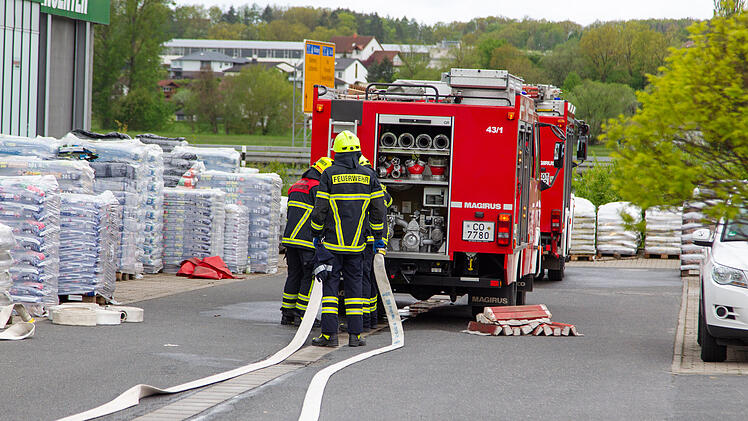 Brand in Baumarkt: Sprinkleranlage verhindert Schlimmeres