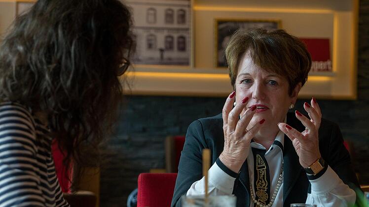 Nicht nur die Stadt, sondern alle seien gefragt, wenn es um die Belebung der Innenstadt geht. Davon ist Bürgermeisterin Brigitte Meyerdierks überzeugt -  hier nur wenige Stunden vor der Beerdigung von Wolfgang Back. Foto: Steffen Hildenbrand