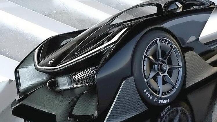 Für das FFZERO1 Concept erhielt Sue Neuhauser in diesem Jahr den German Design Award. FFZERO1 ist eine radikale elektrische Konzept-Studie, die innovative Design- und Ingenieurslösungen veranschaulicht - ermöglicht durch ein neues patentiertes Konzept, wie die Batterie-Module aussehen und angeordnet sind. Dadurch gewinnt das Design mehr Spielraum. Fotos: Faraday Future