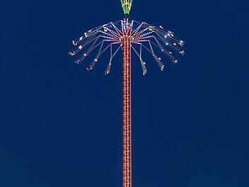 Hofer Volksfest 2023: Diese Fahrgeschäfte warten auf die Besucher - Riesenrad, "The King" und Co