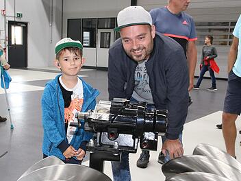 Technik zum Anfassen begeisterte die Besucher.Wolfgang Desombre