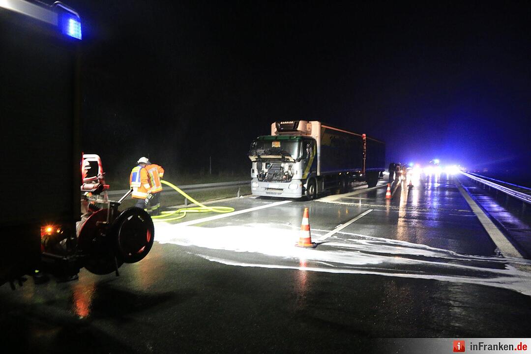 Lkw brennt - A70 lange gesperrt
