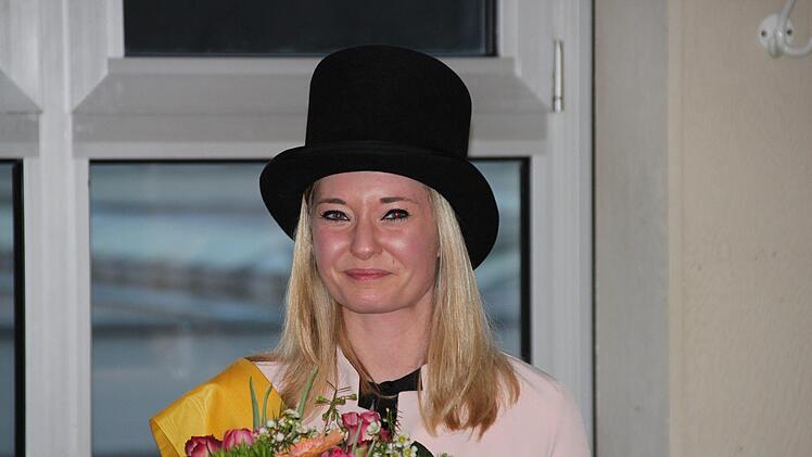 Mit Charme, Tatkraft und Zylinder  hat es Ramona Brehm zur "Miss Handwerk" geschafft.Oliver Schmidt
