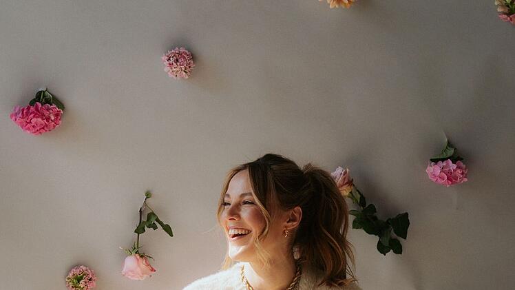 Auf ihren Touren beweist die S&auml;ngerin Sophia, dass sie auch live &uuml;berzeugen kann.