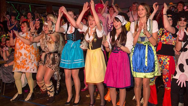 Impressionen vom Michelauer Altweiberfasching