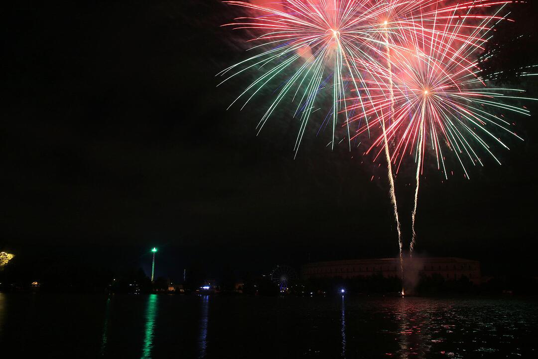 Feuerwerk Volksfest Nürnberg
