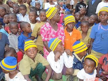Die Patenkinder des "Projekts Abana Baseka - lachende Kinder". Foto: Regina Rinke