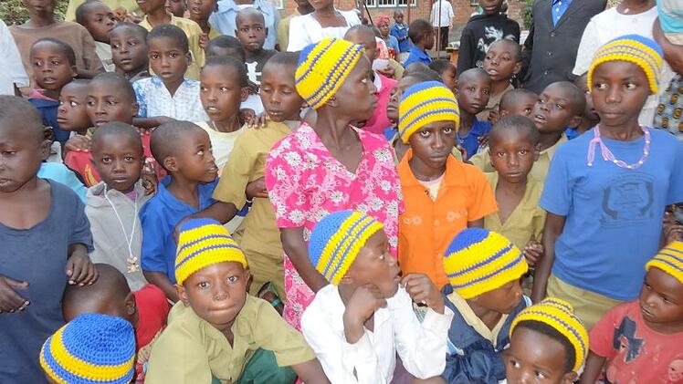Die Patenkinder des "Projekts Abana Baseka - lachende Kinder". Foto: Regina Rinke