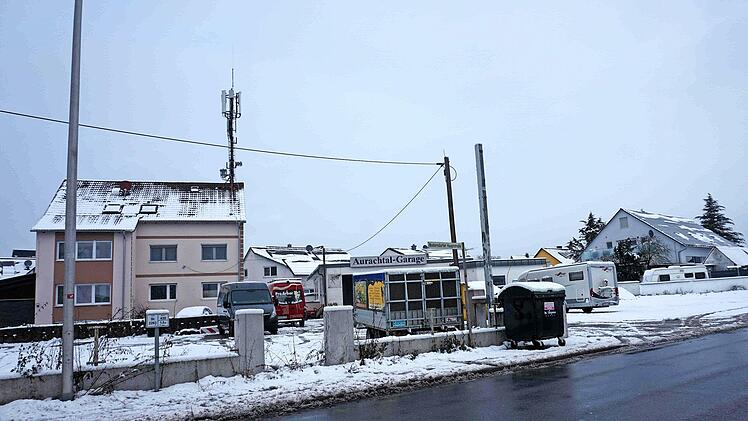 Auf dem ehemaligen Gelände der Tankstelle werden sieben Wohneinheiten errichtet.
